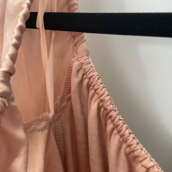 [M/L] BRUNETTE | Silky Blush Pink Satin Style One Piece Short Pyjama Romper - Picture 7 of 12
